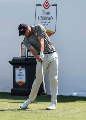 HOUSTON, TX - MARCH 29: Adam Scott (AUS) hits his tee shot on 1 during the final round of the Texas Children s Houston Open on March 29, 2026, at Memorial Park Golf Course, Houston, Texas(Photo by Leslie Plaza Johnson Icon Sportswire) GOLF: MAR 29 PGA, Golf Herren Texas Children s Houston Open EDITORIAL USE ONLY Icon2603290264