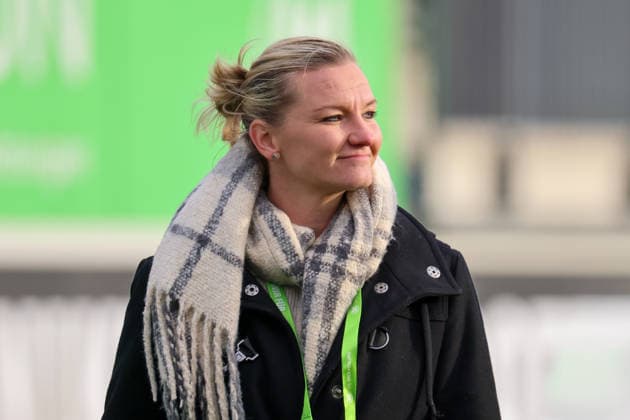 Wolfsburg, Deutschland: 29. März 2026 - 1. Frauen Bundesliga - 22. Spieltag - VfL Wolfsburg vs. Union Berlin Im Bild: Alexandra Popp (VfL) bei der Abschlussrunde nach dem Remis gegen Union Berlin Copyright: HMBxMedia MadeleinexFantini
