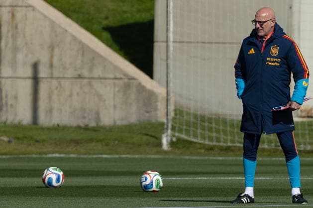Spanish national team, Nationalteam training session Spanish National team head coach Luis de la Fuente leads the training session at the Soccer City of Las Rozas, Madrid, Spain, 30 March 2026. Spain will face Egypt in a friendly match on 31 March. LAS ROZAS (Madrid) Spain  Copyright: xSERGIOxPEREZx