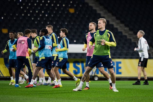 260330 Victor Eriksson of the Swedish national football team at a training session on March 30, 2026 in Stockholm. Photo: Jesper Zerman BILDBYRAN kod JZ JZ0693 fotboll football soccer fotball vm-kval kval FIFA World Cup, WM, Weltmeisterschaft, Fussball qualifier qualifier träning practice training sverige sweden sverige a bbeng Copyright: JESPERxZERMAN BB260330JZ013
