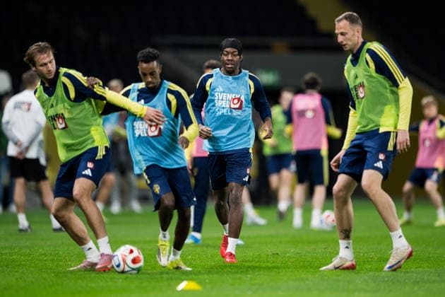 260330 Benjamin Nygren, Taha Abdi Ali, Anthony Elanga and Gustaf Nilsson of the Swedish national football team at a training session on March 30, 2026 in Stockholm. Photo: Jesper Zerman BILDBYRAN kod JZ JZ0693 fotboll football soccer fotball vm-kval kval FIFA World Cup, WM, Weltmeisterschaft, Fussball qualifier qualifier träning practice training sverige sweden sverige a bbeng Copyright: JESPERxZERMAN BB260330JZ015