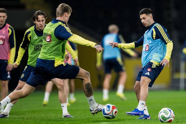 260330 Roony Bardghji of the Swedish national football team at a training session on March 30, 2026 in Stockholm. Photo: Jesper Zerman BILDBYRAN kod JZ JZ0693 fotboll football soccer fotball vm-kval kval FIFA World Cup, WM, Weltmeisterschaft, Fussball qualifier qualifier träning practice training sverige sweden sverige a bbeng Copyright: JESPERxZERMAN BB260330JZ016