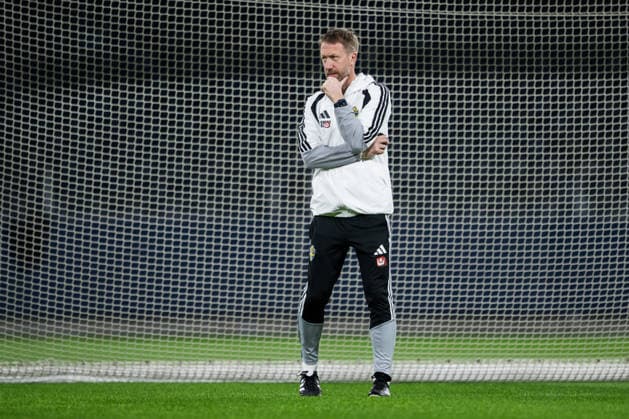 260330 Head coach Graham Potter of the Swedish national football team at a training session on March 30, 2026 in Stockholm. Photo: Jesper Zerman BILDBYRAN kod JZ JZ0693 fotboll football soccer fotball vm-kval kval FIFA World Cup, WM, Weltmeisterschaft, Fussball qualifier qualifier träning practice training sverige sweden sverige a bbeng Copyright: JESPERxZERMAN BB260330JZ019
