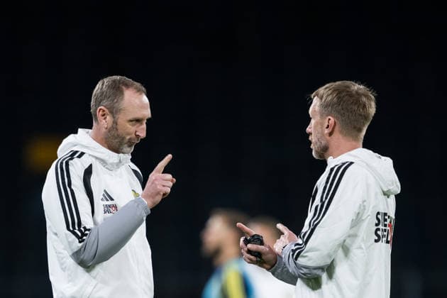 260330 Assistant coach Andreas Georgson and Head coach Graham Potter of the Swedish national football team at a training session on March 30, 2026 in Stockholm. Photo: Jesper Zerman BILDBYRAN kod JZ JZ0693 fotboll football soccer fotball vm-kval kval FIFA World Cup, WM, Weltmeisterschaft, Fussball qualifier qualifier träning practice training sverige sweden sverige a bbeng Copyright: JESPERxZERMAN BB260330JZ021