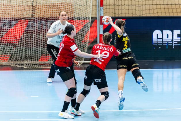 29.03.2026, GER, Handball, Frauen, Saison 2025 2026, EHF European League, Viertelfinale, Thueringer HC - Nykobing Falster Handbold Clara Ronde Haugaard Bang, Luca Farago (Thueringer HC,19), Josefine Hanfland (Thueringer HC,57) 99947 Bad Langensalza Salza Halle Sporthalle Mehrz Thüringen Deutschland