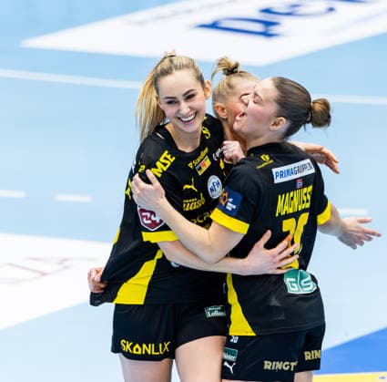 29.03.2026, GER, Handball, Frauen, Saison 2025 2026, EHF European League, Viertelfinale, Thueringer HC - Nykobing Falster Handbold Maja Magnussen (Nykobing Falster Handbold), Kristina Kristiansen (Nykobing Falster Handbold), Mia Solberg Svele (Nykobing Falster Handbold) 99947 Bad Langensalza Salza Halle Sporthalle Mehrz Thüringen Deutschland