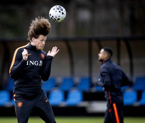 ZEIST - Wout Weghorst during a training session of the Dutch national team, Nationalteam in the run-up to a friendly match against Ecuador. KOEN VAN WEEL ANP xVIxANPxSportx xxANPxIVx 554728183 originalFilename: 554728183.jpg