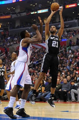 Feb. 21, 2013 - Los Angeles, California, U.S - February 21, 2013: Los Angeles, CA. San Antonio Spurs power forward Tim Duncan (21) shoots a jump shot over Los Angeles Clippers center DeAndre Jordan (6) during the NBA, Basketball Herren, USA game between the between the Los Angeles Clippers and the San Antonio Spurs at Staples Center in Los Angeles, CA. David Hood CSM. Copyright: xDavidxHoodx