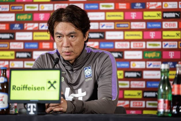 SOCCER - AUT vs KOR, test match VIENNA,AUSTRIA,30.MAR.26 - SOCCER - OEFB international test match, Austria vs South Korea, preview, press conference, PK, Pressekonferenz Team KOR. Image shows head coach Myung-Bo Hong (KOR).  GEPAxpictures xArminxRauthner