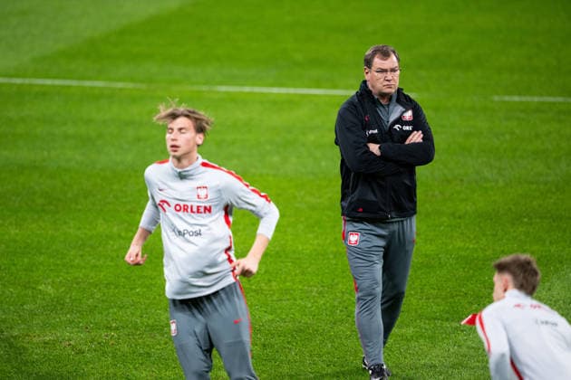 260330 Head coach Jan Urban of Poland s national football team at a training session on March 30, 2026 in Stockholm. Photo: Jesper Zerman BILDBYRAN kod JZ JZ0696 fotboll football soccer fotball vm-kval kval FIFA World Cup, WM, Weltmeisterschaft, Fussball qualifier qualifier träning practice training polen poland bbeng Copyright: JESPERxZERMAN BB260330JZ089