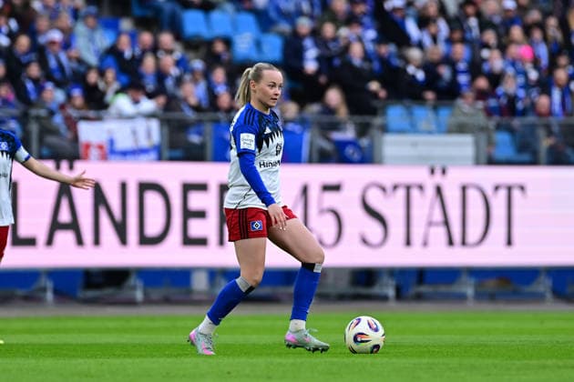 Fußball I Frauen I Saison 2025-2026 I Bundesliga I 22. Spieltag I Hamburger SV - Bayer 04 Leverkusen I 30.03.2026 Mia Büchele (17, Hamburger SV) Hamburg Volkspark, Volksparkstadion, Stadion, Volkspark-Stadion Hamburg Deutschland Copyright: xLobeca FelixxSchlikisx