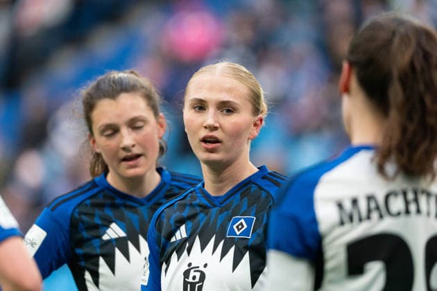 HAMBURG, GERMANY - MARCH 30: Paulina Bartz (37 Hamburger SV) during the Google Pixel Frauen-Bundesliga between Hamburger SV and Bayer 04 Leverkusen at Stadion Hoheluft on March 30, 2026 in Hamburg, Germany. (Photo by Qianru Zhang Press Photo) Copyright: xQianruxZhang SPPx Sportspressphoto_SPR121795