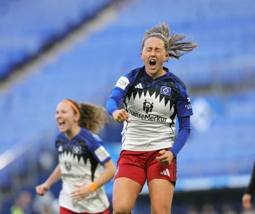 Foto : Torjubel bei den Hamburger Damen nach dem 1-1 Ausgleich von Camilla Linberg (HSV) Fussball Pixel Bundesliga der Frauen am Mo. 30.03.2026 Hamburger SV - Bayer 04 Leverkusen *** Photo Goal celebration for the Hamburg women after the 1 1 equalizer by Camilla Linberg HSV Fussball Pixel Bundesliga der Frauen on Mon 30 03 2026 Hamburger SV Bayer 04 Leverkusen