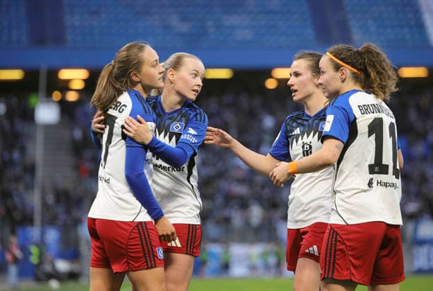 Foto : Jubelnde HSV damen nach dem 1-1 Ausgleich von Camilla Linberg (HSV) Fussball Pixel Bundesliga der Frauen am Mo. 30.03.2026 Hamburger SV - Bayer 04 Leverkusen