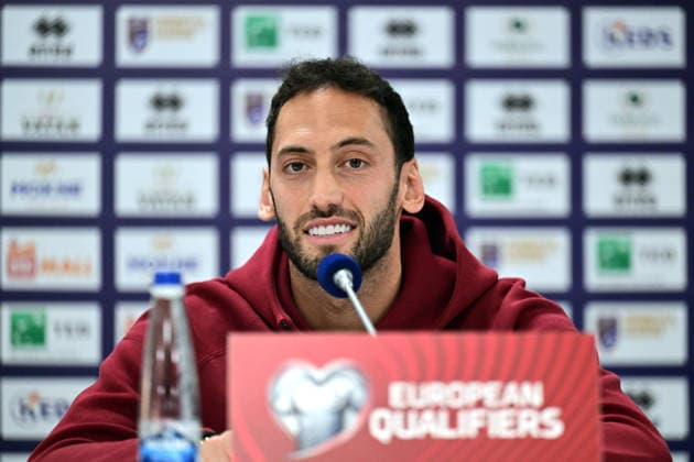 Turkiye hold press conference, PK, Pressekonferenz ahead of Kosovo clash PRISTINA, KOSOVO - MARCH 30: Turkiye head coach Vincenzo Montella (not seen) and team captain Hakan Calhanoglu speak during a press conference at Fadil Vokrri Stadium ahead of the 2026 FIFA World Cup, WM, Weltmeisterschaft, Fussball European Qualifiers play-off final match against Kosovo, in Pristina, Kosovo, on March 30, 2026. Serhat Cagdas Anadolu Pristina Kosova. Editorial use only. Please get in touch for any other usage. Copyright: x2026xAnadoluxSerhatxCagdasx