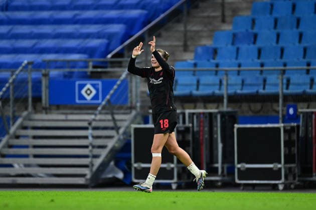 Fußball I Frauen I Saison 2025-2026 I Bundesliga I 22. Spieltag I Hamburger SV - Bayer 04 Leverkusen I 30.03.2026 Jubel, Begeisterung, Enthusiasmus, Euphorie, Freude, Glücksgefühl, Heiterkeit bei: Julia Mickenhagen (18, Bayer 04 Leverkusen) Hamburg Volkspark, Volksparkstadion, Stadion, Volkspark-Stadion Hamburg Deutschland Copyright: xLobeca FelixxSchlikisx
