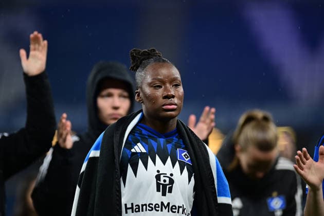 Fußball I Frauen I Saison 2025-2026 I Bundesliga I 22. Spieltag I Hamburger SV - Bayer 04 Leverkusen I 30.03.2026 Schaut enttäuscht, betrübt, deprimiert, frustriert, geknickt, gekränkt, niedergeschlagen, unzufrieden, ernüchtert, schlecht gelaunt: Magou Doucoure (2, Hamburger SV) Hamburg Volkspark, Volksparkstadion, Stadion, Volkspark-Stadion Hamburg Deutschland Copyright: xLobeca FelixxSchlikisx