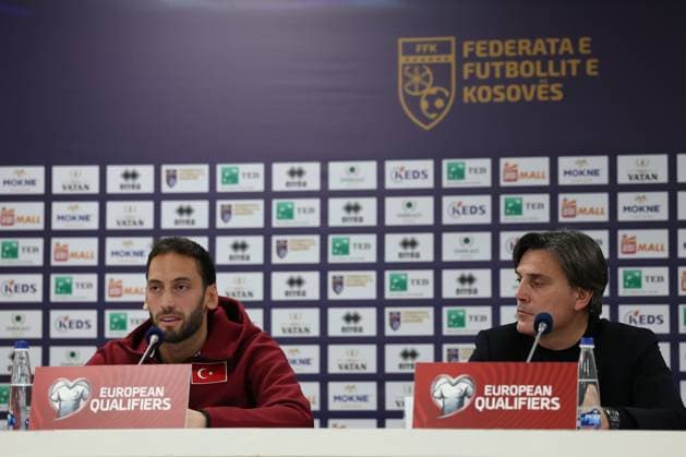 30 MAR 2026 SOCCER KO PLAY-OFFS EUROPEAN QUALIFIERS, Turkey national team, Nationalteam Pre-Match press conference, PK, Pressekonferenz Hakan Ã‡alhanoglu and head coach Vincenzo Montella of the Türkiye national team answer questions together during the pre-match press conference ahead of the KO play-offs European Qualifiers Pristina Pristina, Kosovo Fadil Vokrri Stadium Fadil Vokrri Stadium KOSOVO