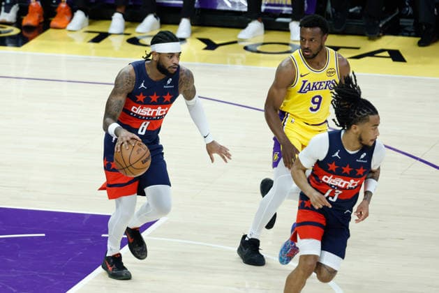 LOS ANGELES, CA - MARCH 30: Washington Wizards guard Jaden Hardy (8) dribbles the ball during the Washington Wizards vs Los Angeles Lakers game on March 30, 2026, at Crypto.com Arena in Los Angeles, CA. (Photo by Jevone Moore Icon Sportswire) NBA, Basketball Herren, USA MAR 30 Washington Wizards at Los Angeles Lakers EDITORIAL USE ONLY Icon20260330054
