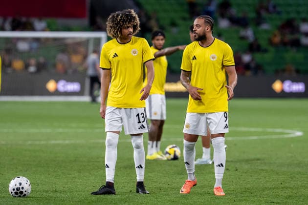 MELBOURNE, AUSTRALIA - MARCH 31: Tahith Chong of Curacao and Brandley Kuwas of Curacao talk tactics during the FIFA Series 2026 Australia match between Australia and Curacao at AAMI Park on March 31, 2026 in Melbourne, Australia.  Copyright: xNoexLlamasx xSPPx Sportspressphoto_SPR121851