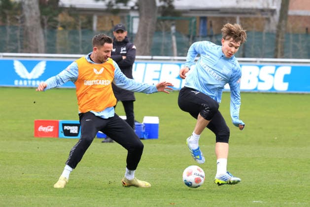 DEU, DFL, 2. FBL Hertha BSC, Training, 31.03.2026, Sportforum, Berlin, DEU, DFL, 2. FBL Hertha BSC, Training, im Bild Paul Seguin (Hertha BSC Berlin 30), Kennet Eichhorn (Hertha BSC Berlin 23) DFL - regulations prohibit any use of Photographs as image sequences and or quasi-video
