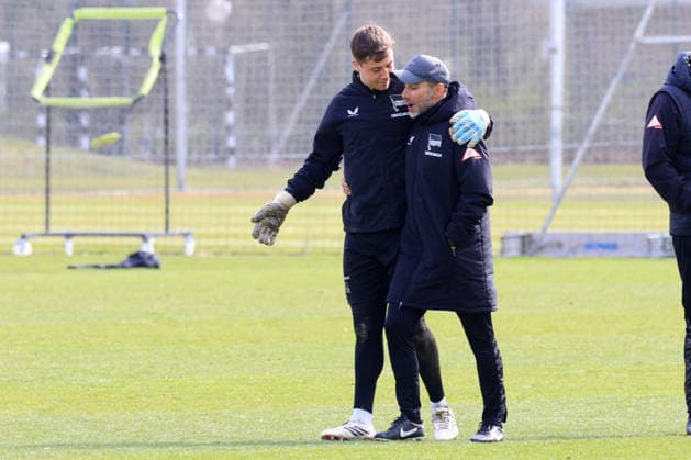 DEU, DFL, 2. FBL Hertha BSC, Training, 31.03.2026, Sportforum, Berlin, DEU, DFL, 2. FBL Hertha BSC, Training, im Bild Cheftrainer Stefan Leitl (Hertha BSC Berlin), Tjark Ernst (Hertha BSC Berlin 1), Torwarttrainer Andreas Menger (Hertha BSC Berlin) DFL - regulations prohibit any use of Photographs as image sequences and or quasi-video
