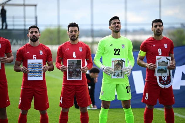 Iran national team, Nationalteam commemorates children killed in war before Costa Rica match ANTALYA, TURKIYE - MARCH 31: Iran national football team players hold photos of children killed in war as well as damaged hospitals and historical buildings during the pre-match ceremony ahead of a friendly match against Costa Rica attended by FIFA President Gianni Infantino at the Titanic Mardan Palace Sports Complex in Antalya, Turkiye, on March 31, 2026. Orhan Cicek Anadolu Antalya Turkey. Editorial use only. Please get in touch for any other usage.  Copyright: x2026xAnadoluxOrhanxCicekx