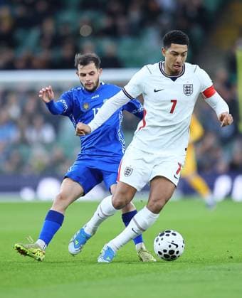 Jobe Bellingham of England U21, U 21 s and Dan-Angelo Botan of Moldova u21 s England U21 v Moldova U21, UEFA U21 Championship Qualifiers, Group D, Football, Carrow Road, Norwich, UK - 31 Mar 2026Norwich Carrow Road United Kingdom EDITORIAL USE ONLY No use with unauthorised audio, video, data, fixture lists, club league logos or live services. Online in-match use limited to 120 images, no video emulation. No use in betting, games or single club league player publications. Copyright: xMichaelxZemanek Shutterstockx 16808980k