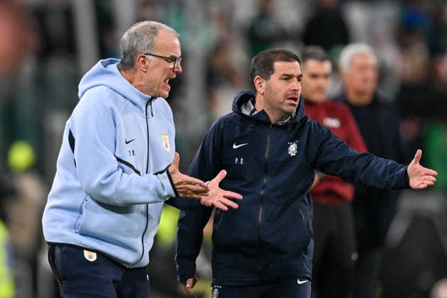 Uruguay s head coach Marcelo Bielsa during the friendly soccer match between Algeria and Uruguay at the Allianz Stadium in Turin, Italy - Tuesday, March 31, 2026. - Soccer .  Copyright: xTanoxPecoraro LaPressex