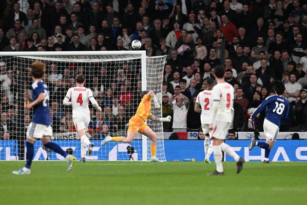 England v Japan, Friendly Ayase Ueda of Japan shoots at goal and hits the bar with Jordan Pickford of England beaten during the Friendly match between England and Japan at Wembley Stadium, London, UK on 31 March 2026. London Wembley Stadium Greater London UK Editorial use only , Copyright: xGrahamxHuntx PSI-23978-0077