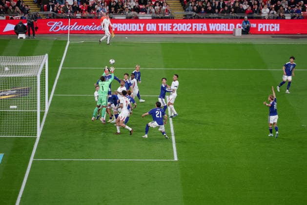 International Friendly, Länderspiel, Nationalmannschaft England v Japan Wembley Stadium 31.03.2026 24.03.2025 Zion Suzuki GK of Japan saves a corner from Cole Palmer of England International Friendly England v Japan Wembley Stadium 31.03.2026 Photograph By Marc Aspland The Times  Copyright: xMarcxAsplandx NINTCHDBPICT001070710858
