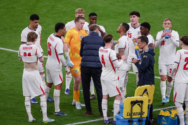 International Friendly, Länderspiel, Nationalmannschaft England v Japan Wembley Stadium 31.03.2026 24.03.2025 England Coach Thomas Tuchel talks to his team International Friendly England v Japan Wembley Stadium 31.03.2026 Photograph By Marc Aspland The Times  Copyright: xMarcxAsplandx NINTCHDBPICT001070711823