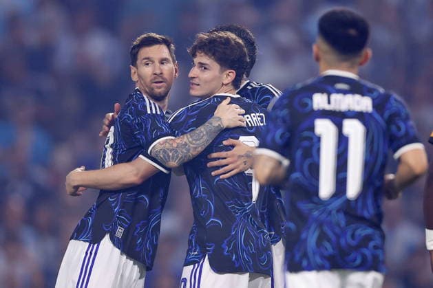 International Soccer Friendly - Argentina vs Zambia Lionel Messi (L) of Argentina celebrates a goal with teammates during the International Friendly, Länderspiel, Nationalmannschaft soccer match between Argentina and Zambia in Buenos Aires, Argentina, 31 March 2026. Buenos Aires Argentina  Copyright: xJUANxIGNACIOxRONCORONIx