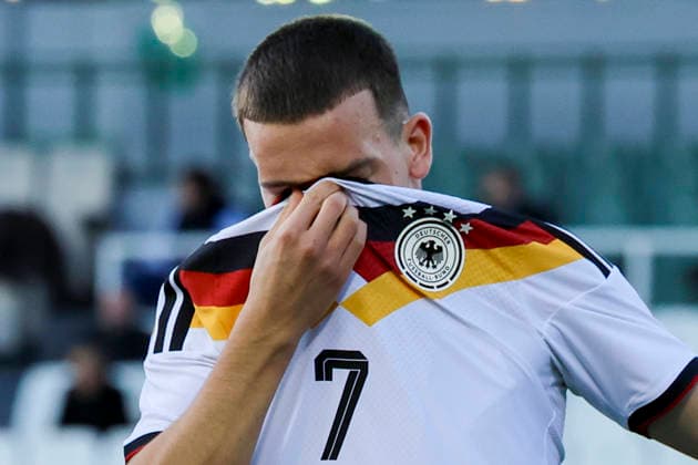 Said El Mala (Germany) bejubelt seinen Treffer zum 0:1, UEFA U21, U 21 EURO 2027 Qualifier, Greece v Germany, Apostolos-Nikolaidis-Stadion am 31. March 2026 in Athens, Grichenland. (Foto von Marco Steinbrenner DeFodi Images) Said El Mala (Germany) celebrates after scoring his teams first goal, UEFA U21 EURO 2027 Qualifier, Greece v Germany, Apostolos-Nikolaidis-Stadium, March 31, 2026 in Athens, Greece. (Photo by Marco Steinbrenner DeFodi Images) -