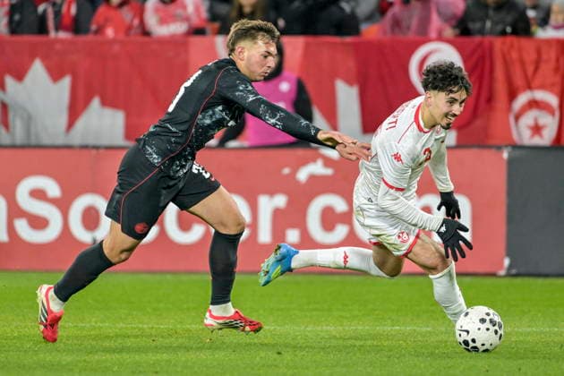 Soccer International Friendly, Länderspiel, Nationalmannschaft - Canada vs Tunisia Niko Sigur of Canada (L) in action against Sebastian Tounekti of Tunisia during the international friendly soccer match between Canada and Tunisia in Toronto, Canada, 31 March 2026. Toronto ONTARIO Canada  Copyright: xEDUARDOxLIMAx