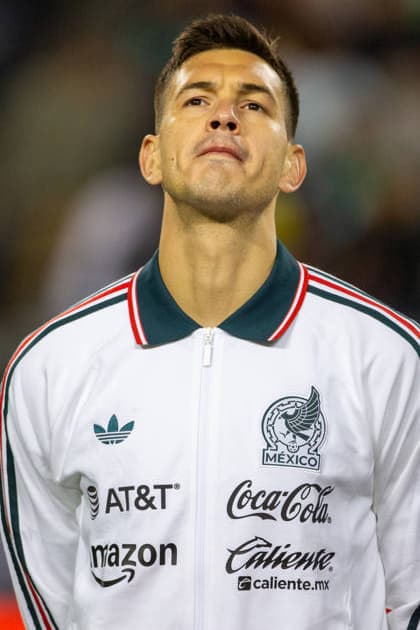 MEXICO VS BELGIUM - International Friendly, Länderspiel, Nationalmannschaft - MARCH 31, 2026 CHICAGO, ILLINOIS, USA. March 31th: Cesar Montes 3 of Mexico pose prior to the international friendly match between Mexico and Belgium, held at Soldier Field in Chicago, Illinois, USA. (PHOTO BY VICTOR STRAFFON IMAGO IMAGES STRAFFON IMAGES MANDATORY CREDIT EDITORIAL USE Copyright: xVÃCTORxSTRAFFONx