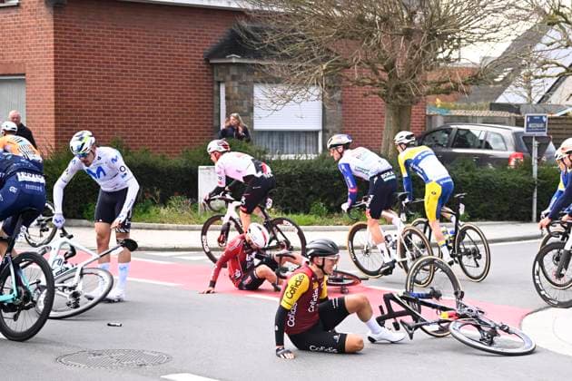 Dwars door Vlaanderen 2026 Cycling Race WAREGEM, BELGIUM - APRIL 01 : crash of Teuns Dylan (BEL) of Cofidis, Berckmoes Jenno (BEL) of Lotto Intermarche during the 80th edition of Dwars door Vlaanderen an UCI World Tour 1.UWT one day cycling road race for Men Elite of 184 km with start in Roeselare and finish in Waregem on April 1, 2026 in Waregem, Belgium, 01 04 2026 ( Motordriver Kenny Verfaillie - Waregem Belgium  Copyright: xTomasxSiskx