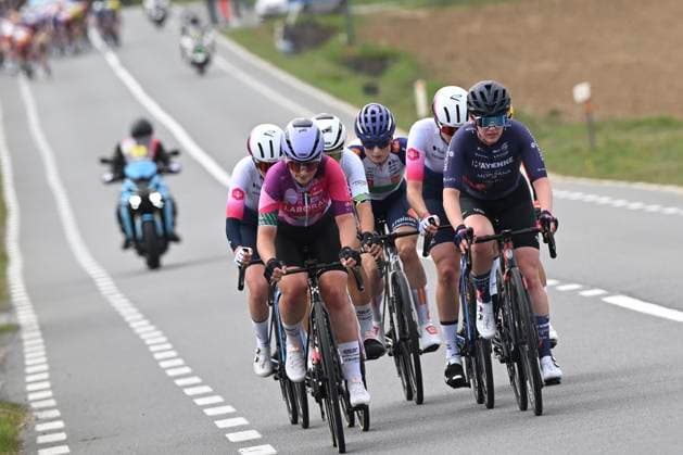 Dwars door Vlaanderen Women 2026 Cycling Race WAREGEM, BELGIUM - APRIL 01 : Gjertsen Mia (NOR) of Uno-X Mobility, Griffin Mia (IRL) of Team Picnic PostNL, Avoine Alison (FRA) of Ma Petite Entreprise, Le Mouel Celia (FRA) of Ma Petite Entreprise, Eraso Idoia (ESP) of Laboral Kutxa - Fundacion Euskadi; Soto Catalina Anais (CHI) of Laboral Kutxa - Fundacion Euskadi, Quinn Natalie (USA) of Mayenne Montana My Pie during the 80th edition of Dwars door Vlaanderen Women an UCI Women s World Tour 1.WWT one day cycling road race for Men Elite of 128 km with start in Waregem and finish in Waregem on April 1, 2026 in Waregem, Belgium, 01 04 2026 ( Motordriver Serge Seynaeve - Waregem Belgium  Copyright: xLucxClaessenx