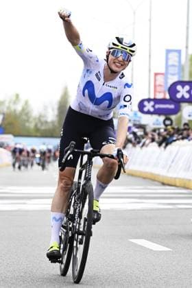 Swiss Marlen Reusser of Movistar Team celebrates after winning the women elite race of the Dwars Door Vlaanderen cycling event, 128,9km from Roeselare to Waregem, Wednesday 01 April 2026. TOM GOYVAERTS TomxGoyvaerts  x169521016x