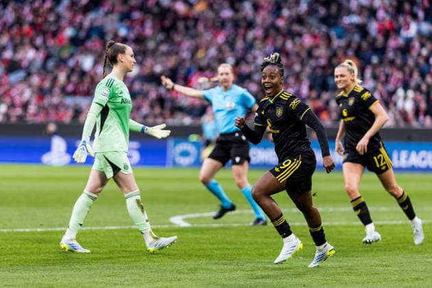 MUNICH, GERMANY - APRIL 1: Melvine Malard Manchester United, ManU 9) celebrates scoring the 0:1 goal during the UEFA Women™s Champions League Quarter final match between FC Bayern Muenchen vs. Manchester United at Allianz Arena on the 2nd leg of the UEFA Women™s Champions League Quarter finals on April 1, 2026 in Munich, Germany. Bavaria Germany Copyright: xSteffiexWunderlx