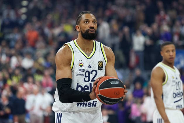 Khem Birch (Fenerbahce Beko Istanbul, 92), GER, FC Bayern Basketball vs. Fenerbahce Beko Istanbul, Basketball, Euroleague, 35. Spieltag, Saison 2025 2026, 01.04.2026, GER, FC Bayern Basketball vs. Fenerbahce Beko Istanbul, Basketball, Euroleague, 35. Spieltag, Saison 2025 2026, 01.04.2026 Muenchen Copyright: xEibner-Pressefoto JennixMaulx EP_JML