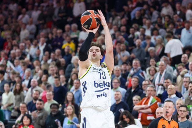 Tarik Biberovic (Fenerbahce Beko Istanbul, 13), GER, FC Bayern Basketball vs. Fenerbahce Beko Istanbul, Basketball, Euroleague, 35. Spieltag, Saison 2025 2026, 01.04.2026, GER, FC Bayern Basketball vs. Fenerbahce Beko Istanbul, Basketball, Euroleague, 35. Spieltag, Saison 2025 2026, 01.04.2026 Muenchen Copyright: xEibner-Pressefoto JennixMaulx EP_JML