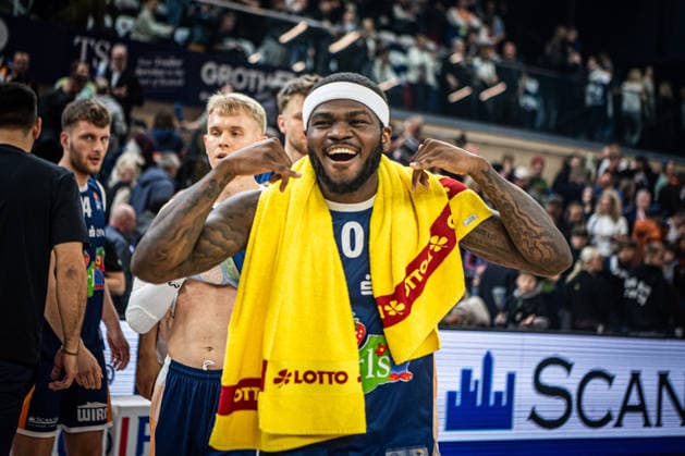 Rostock, Deutschland 01. April 2026: 1.BBL - 2025 2026 - Rostock Seawolves gegen Basketball Löwen Braunschweig Im Bild: TJ Crockett Jr. (Rostock Seawolves) Copyright: xFotostandx xVoelkerx