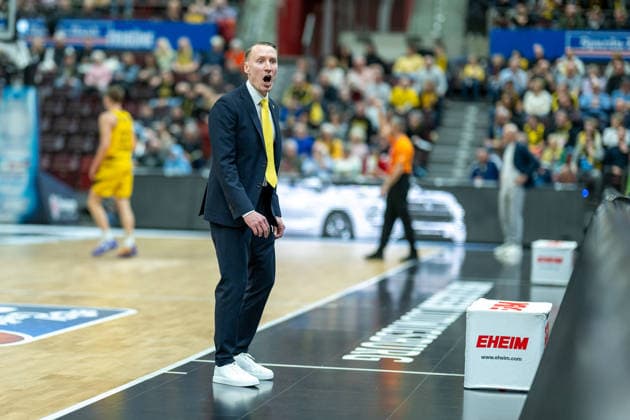 Mikko Riipinen (MHP RIESEN Ludwigsburg, Head-Coach), GER, MHP RIESEN Ludwigsburg vs. Niners Chemnitz, Basketball Bundesliga, easycredit BBL, 27. Spieltag, Spielzeit 2025 2026, 01.04.2026, GER, MHP RIESEN Ludwigsburg vs. Niners Chemnitz, Basketball Bundesliga, easycredit BBL, 27. Spieltag, Spielzeit 2025 2026, 01.04.2026 Ludwigsburg Copyright: xEibner-Pressefoto SaschaxWaltherx EP_EER