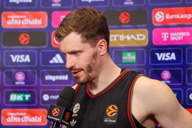 Andreas Obst (FC Bayern Basketball, 13) beim Interview nach dem Spiel, GER, FC Bayern Basketball vs. Fenerbahce Beko Istanbul, Basketball, Euroleague, 35. Spieltag, Saison 2025 2026, 01.04.2026, GER, FC Bayern Basketball vs. Fenerbahce Beko Istanbul, Basketball, Euroleague, 35. Spieltag, Saison 2025 2026, 01.04.2026 Muenchen Copyright: xEibner-Pressefoto JennixMaulx EP_JML