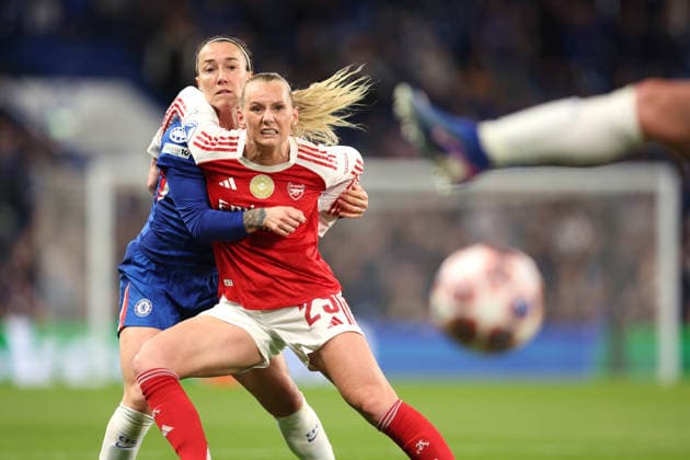 Chelsea v Arsenal Women 01 April 2026, London - UEFA Women™s Champions League, Quarter-Finals Second Leg - Chelsea v Arsenal Women - Lucy Bronze of Chelsea and Stina Blackstenius of Arsenal - Photo: Charlotte Wilson Offside. London UK Copyright: xCharlottexWilsonx xOffsidexOffside
