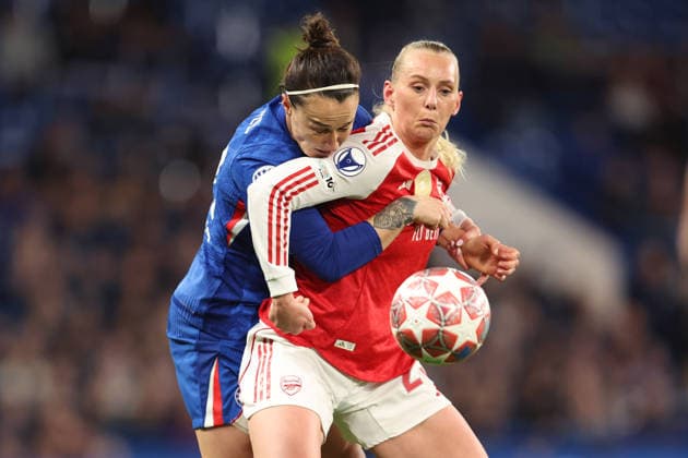 Chelsea v Arsenal Women 01 April 2026, London - UEFA Women™s Champions League, Quarter-Finals Second Leg - Chelsea v Arsenal Women - Lucy Bronze of Chelsea and Stina Blackstenius of Arsenal - Photo: Charlotte Wilson Offside. London UK Copyright: xCharlottexWilsonx xOffsidexOffside