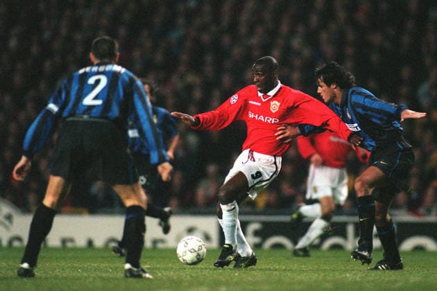 Manchester United, ManU V Inter Milan, Champions League Quarter-Final Andy Cole of Manchester United, Fabio Galante of Inter Milan and Giuseppe Bergomi of Inter Milan challenge during the Champions League Quarter-Final match between Manchester United and Inter Milan at Old Trafford on March 3, 1999 in Manchester, England. Manchester Old Trafford England United Kingdom Copyright: xAllstarxPicturexLibraryxLtdx