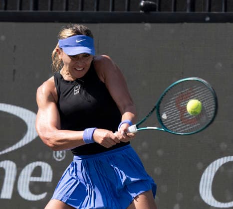 April 2, 2026: Maria Sakkari (GRE) loses to Paula Bedosa (ESP) 6-3, 6-4, at the Credit One Charleston Open being played at Credit One Staduim in Charleston, South Carolina, {USA} Ã‚ Tennisclix TENNIS 2026: Credit One Charleston Open 4 2 26  - ZUMAc04_ 20260402_zma_c04_001 Copyright: xLesliexBillmanx