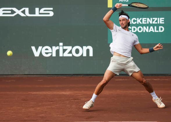 HOUSTON, TX - APRIL 01: Thiago Agustin Tirante (ARG) in action during the singles round of 16 match at the Men™s Clay Court Championship on April 1, 2026 at River Oaks Country Club in Houston, TX. (Photo by Leslie Plaza Johnson Icon Sportswire) TENNIS: APR 01 US Men s Clay Court Championship EDITORIAL USE ONLY Icon260401084